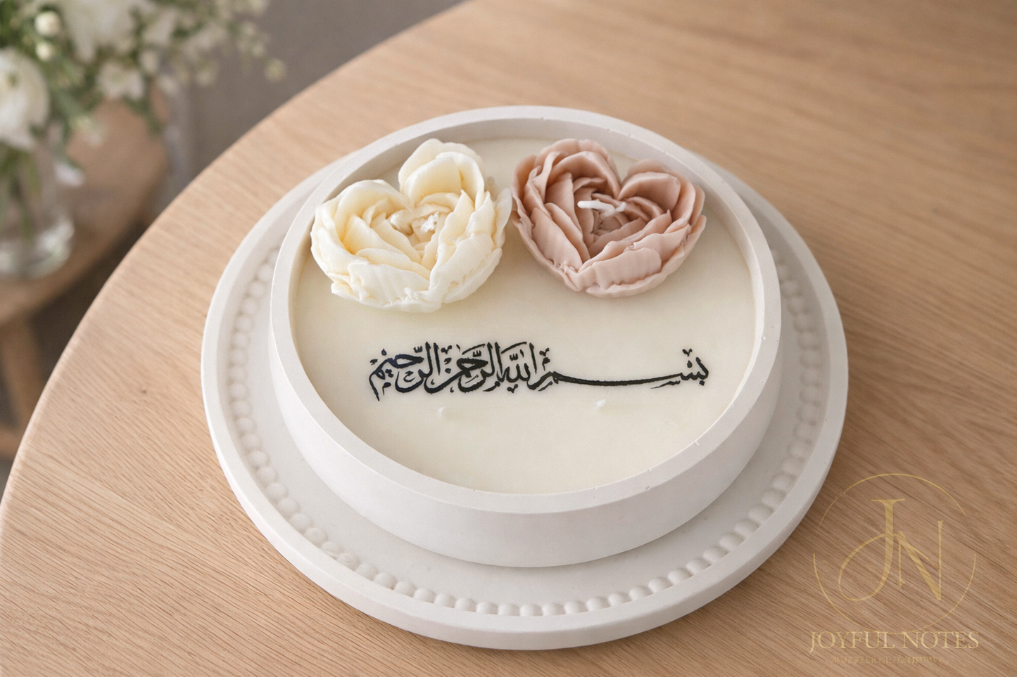 Handgemaakte Geurkaars met Arabische Calligrafie – Bismillah