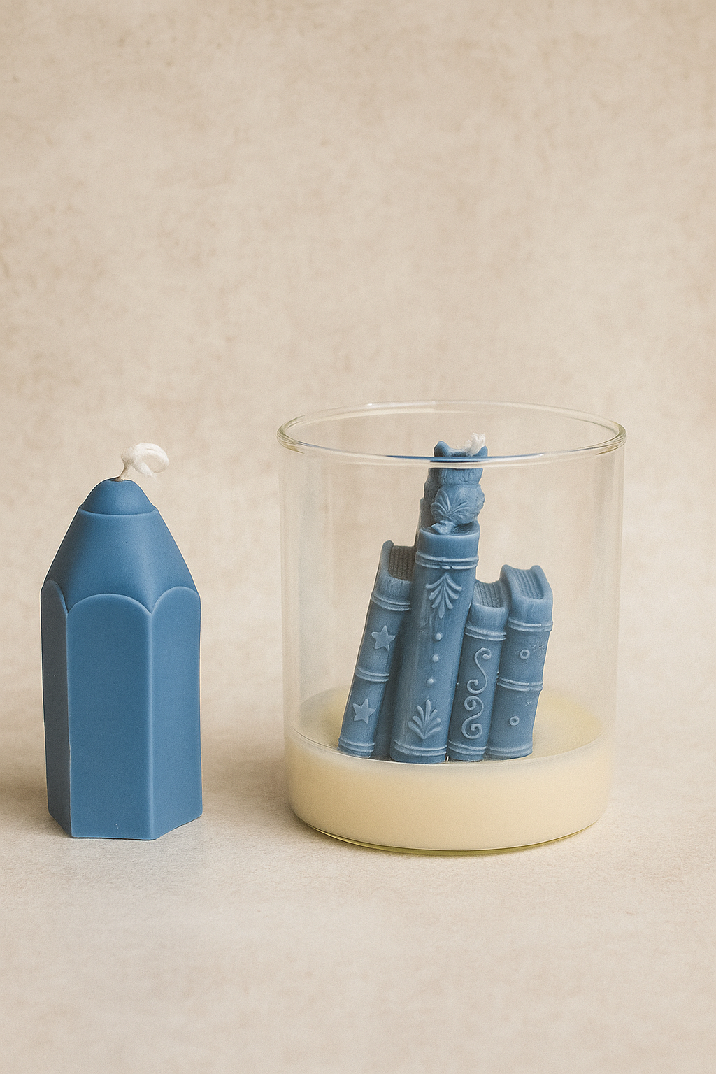 Book & Pencil Candle Set β Elegant & Handgemaakt